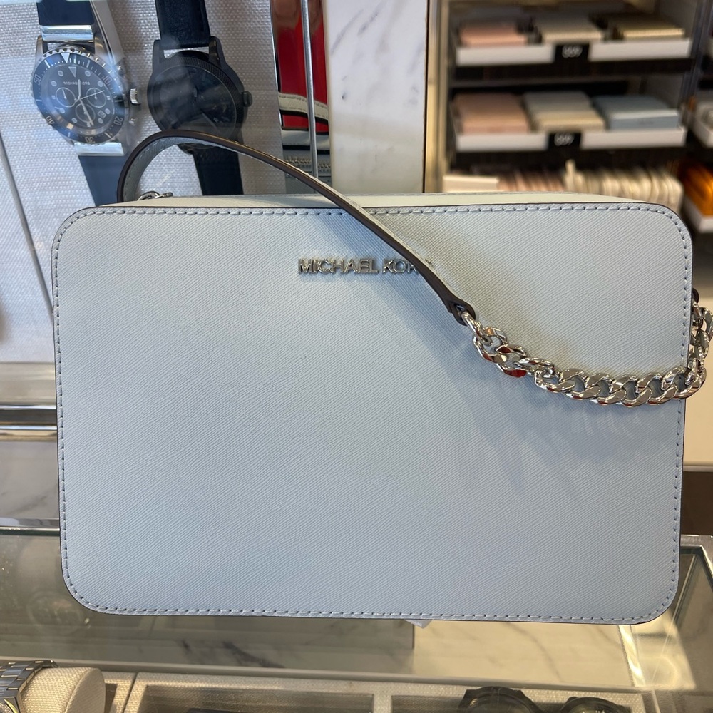 MICHAEL KORS Jet Set Large Saffiano Leather EW Crossbody Bag
Pale Ocean
NWT - Picture 10 of 12